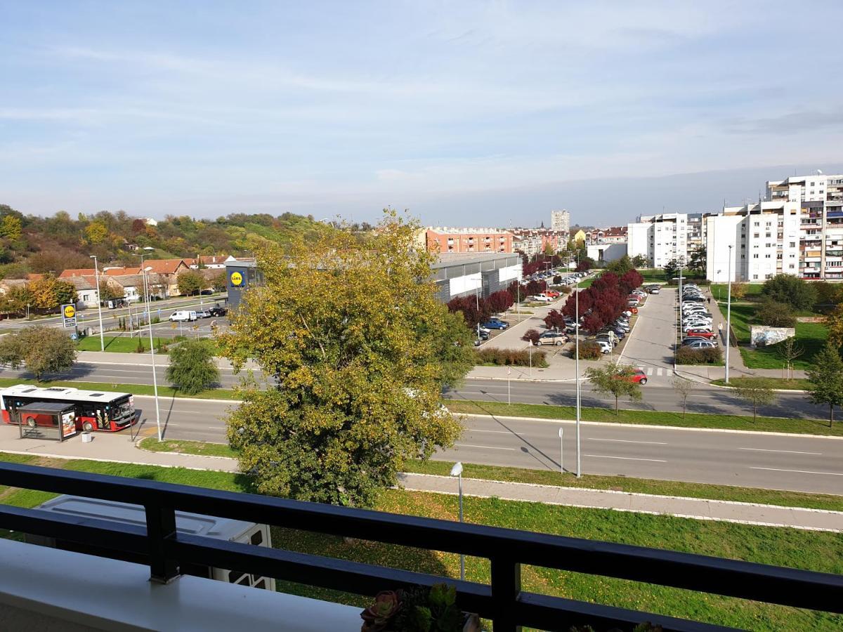 Tito Lux Apartment Belgrade Luaran gambar